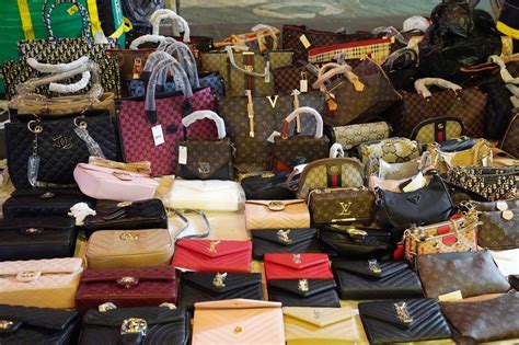 where do they sell fake designer bags new york|new york designer purses.